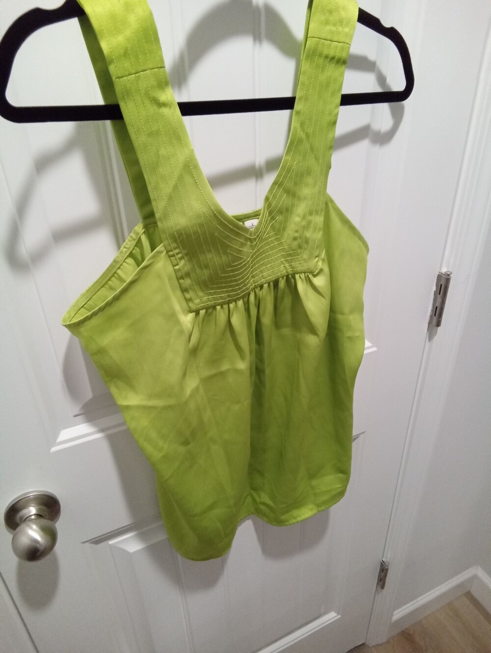 Cato Size L Bright Lime Green Sleeveless Dressy Tank Top w/Wide Shoulder Straps